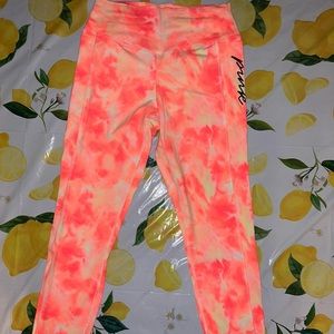PINK tie die leggings!